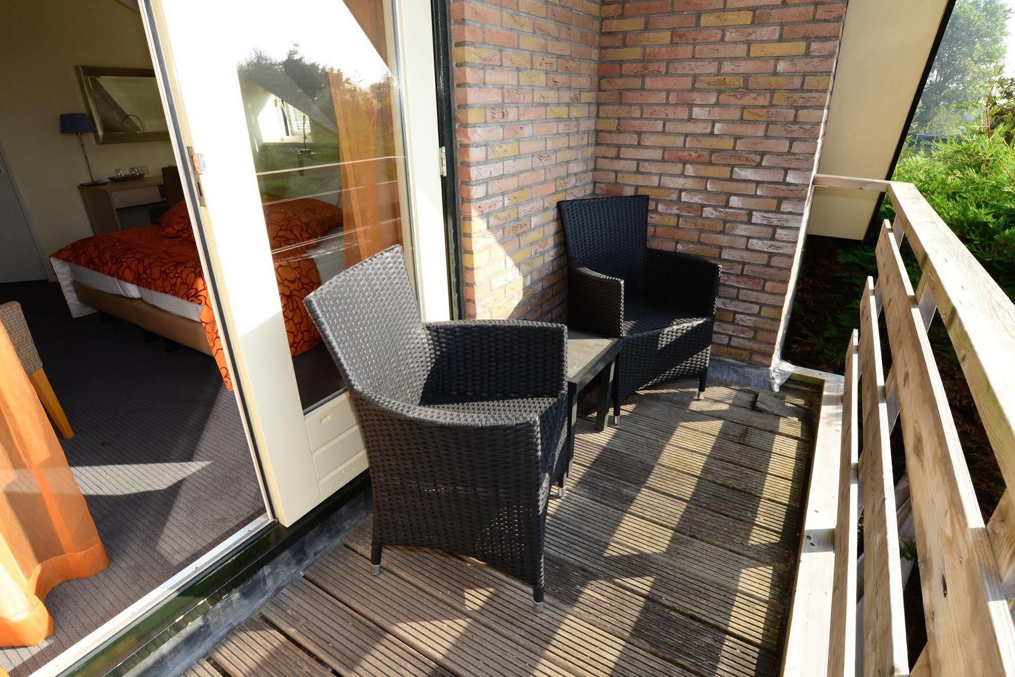 Hotel Op Diek Den Hoorn  Extérieur photo
