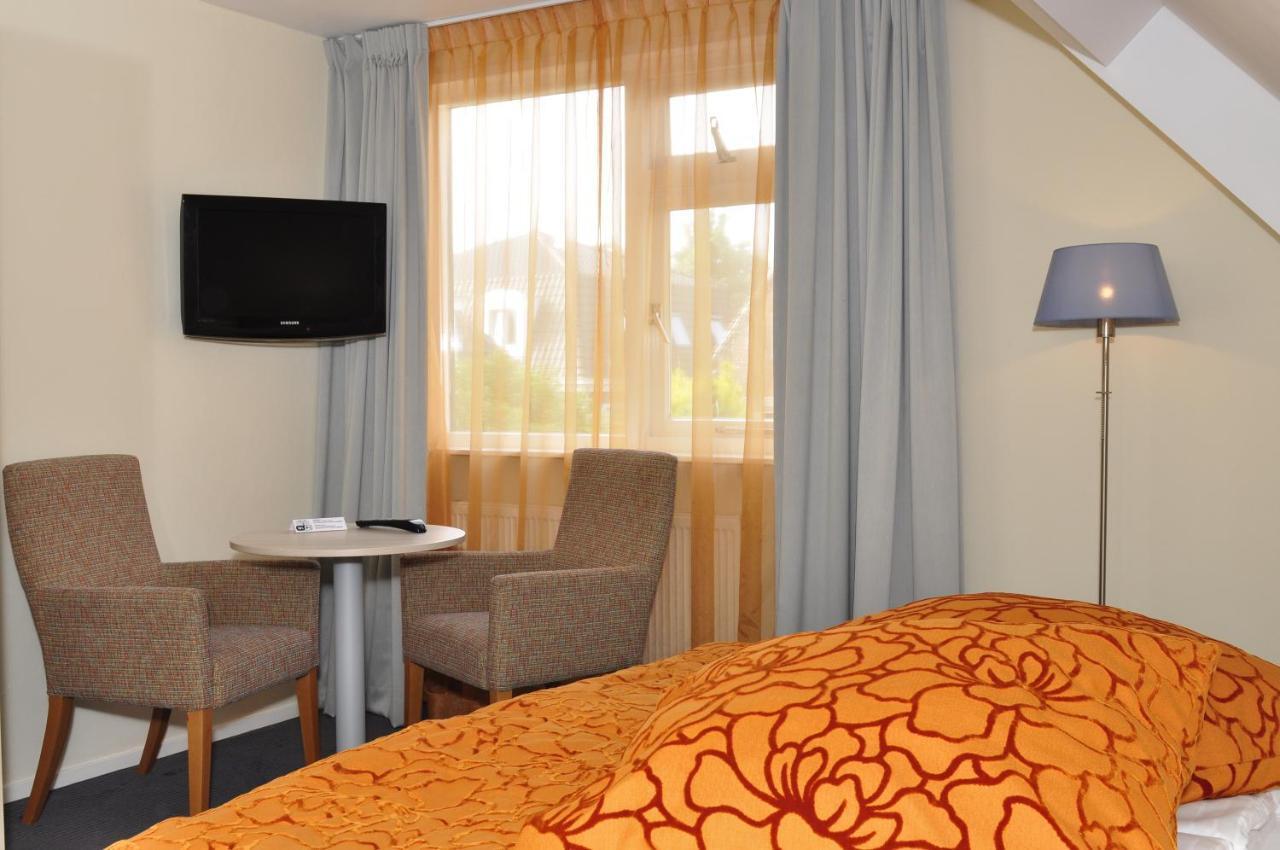 Hotel Op Diek Den Hoorn  Extérieur photo